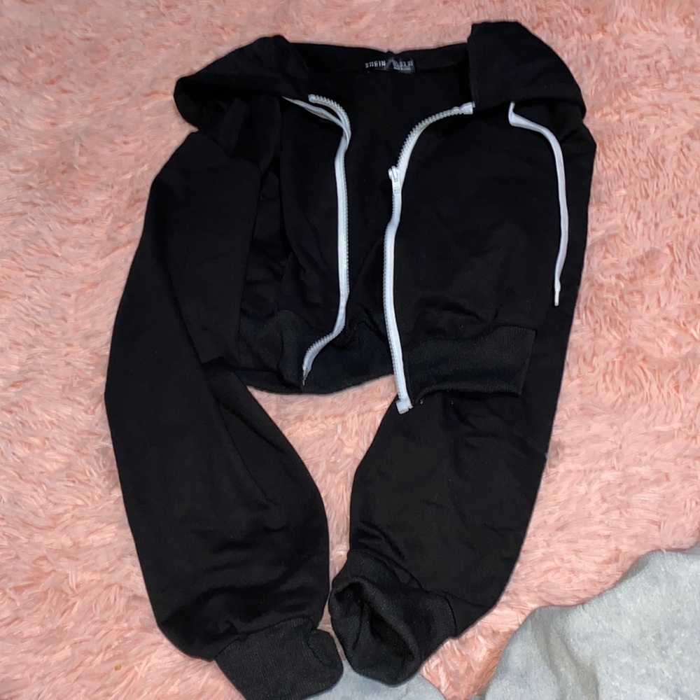 cropped zip up